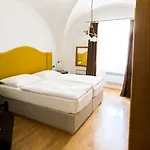 Pensión Austis
