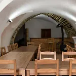 Pensión Austis 3*